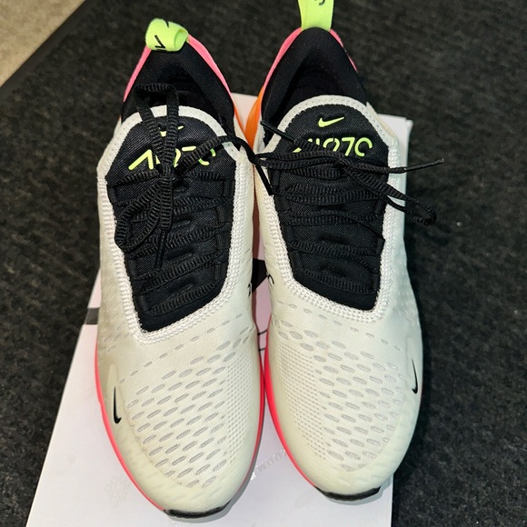 Sold! - Picture 12 of 14